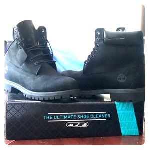Black timberlands size 11.5
